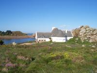 Maison implantée dans les rochers - Plougasnou