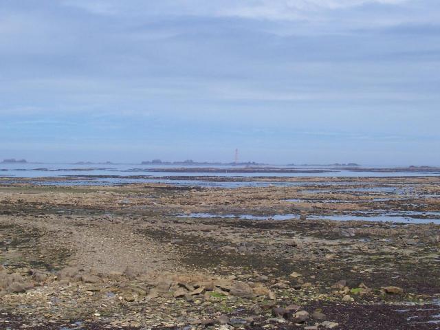 Phare des Héaux sur les récifs des Epées de Tréguier