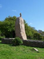 Menhir christianisé de Saint Uzec