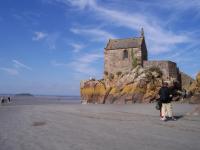 Chapelle Saint Aubert au pied du Mont-Saint-Michel