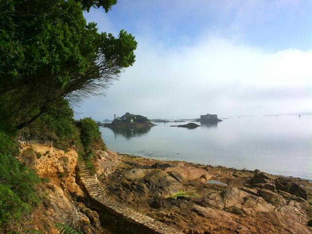 Ile Louët et le château du Taureau